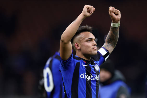 他们手中握 他们手中握